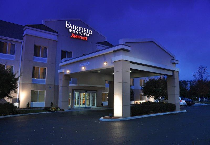 Fairfield Inn & Suites Christiansburg Exterior photo